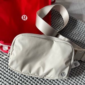 Lululemon Everywear Belt Bag